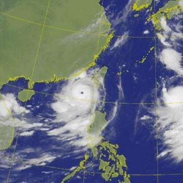 日本台风实时更新，最新动态与影响分析