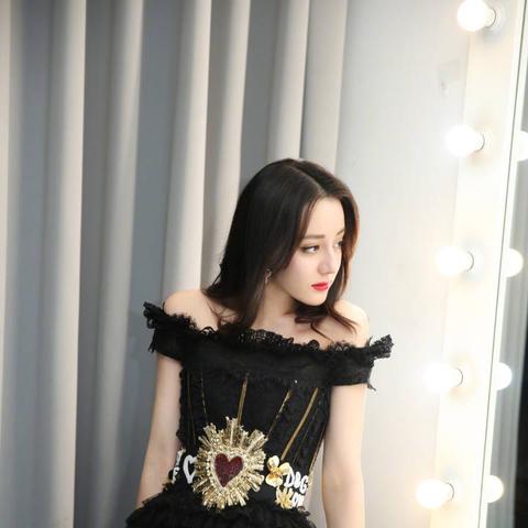 唐嫣2025最新图片，星光时尚魅力瞬间