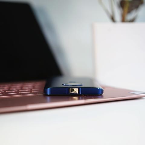 手机投影新功能，科技与生活完美融合