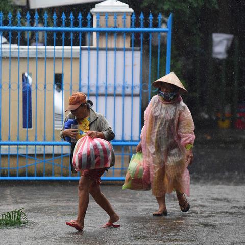 台风奥鹿最新动向及影响分析